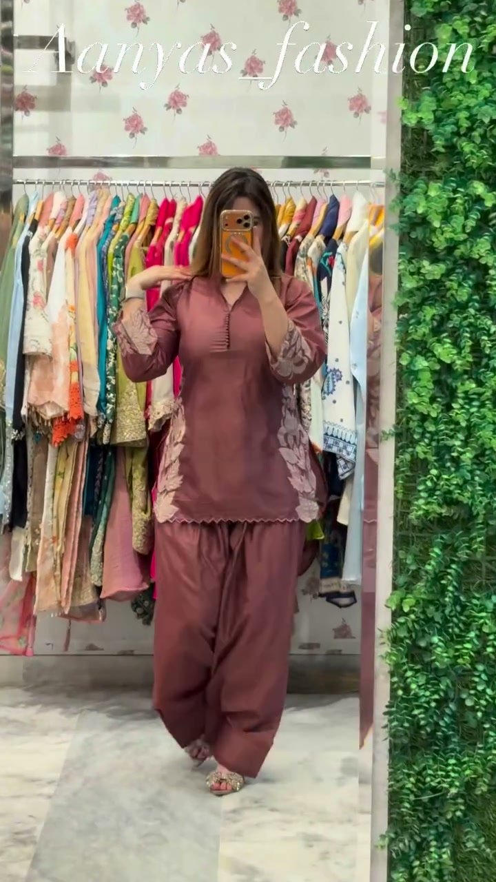 Dusty Pink Soft Organza Mirror Work Borders Salwar Suit